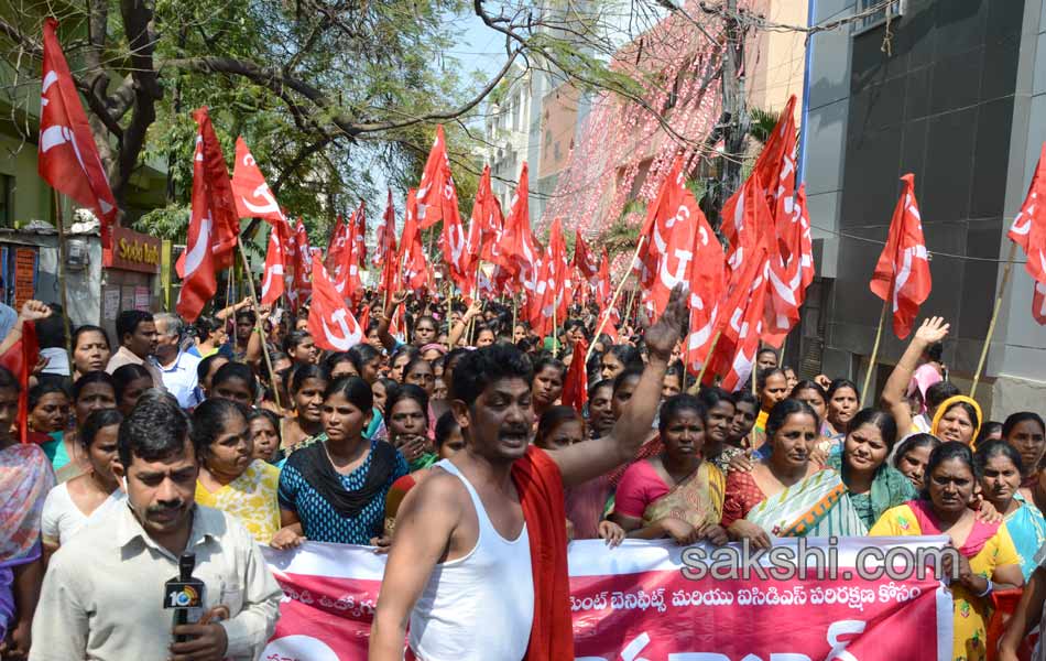 andhra pradesh angawadi teachers were arrested - Sakshi16
