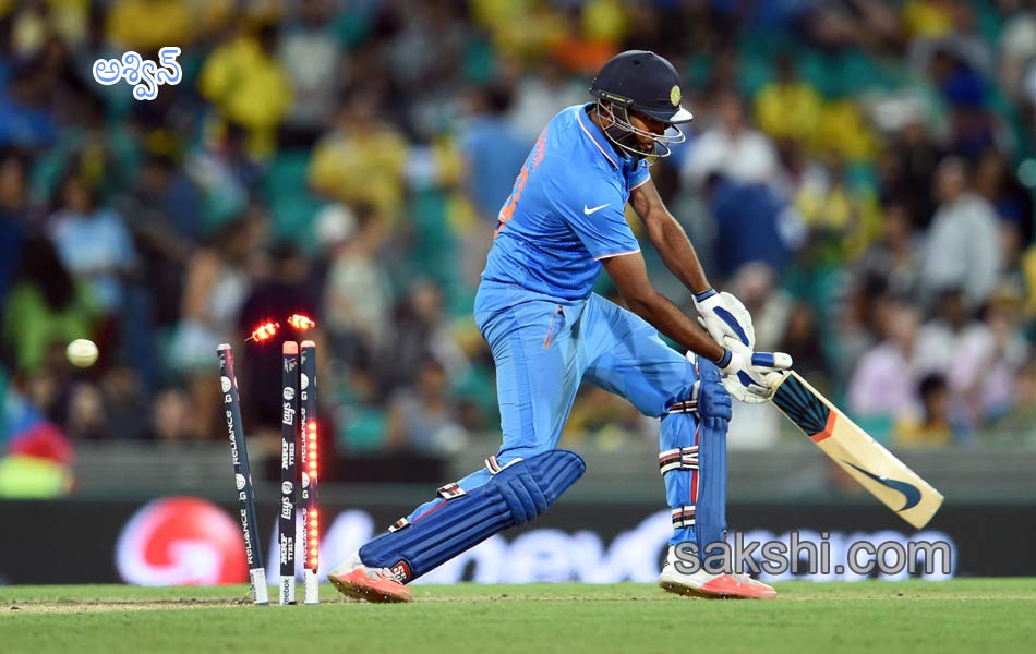 Team india owes to pressure  loses wickets2