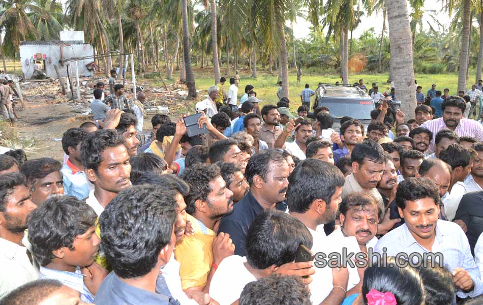 ys jagan mohan reddy tours in vizag district - Sakshi14