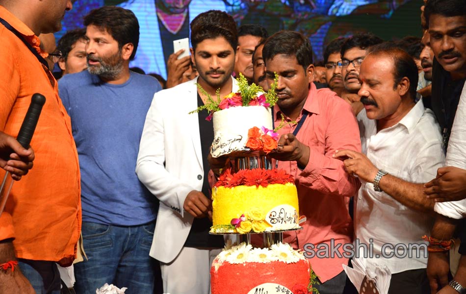 son of  Satyamurthy Audio sucess meet15