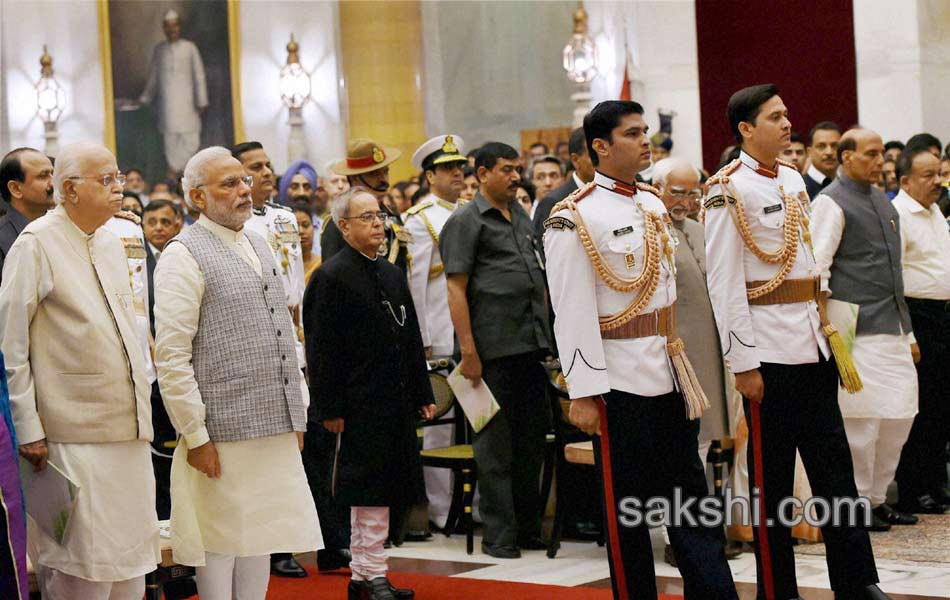 Padma Awards 2015 function at Rashtrapati Bhavan - Sakshi21