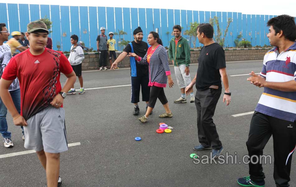 Raahgiri Connought Place gets a Flash mob on women empowerment9