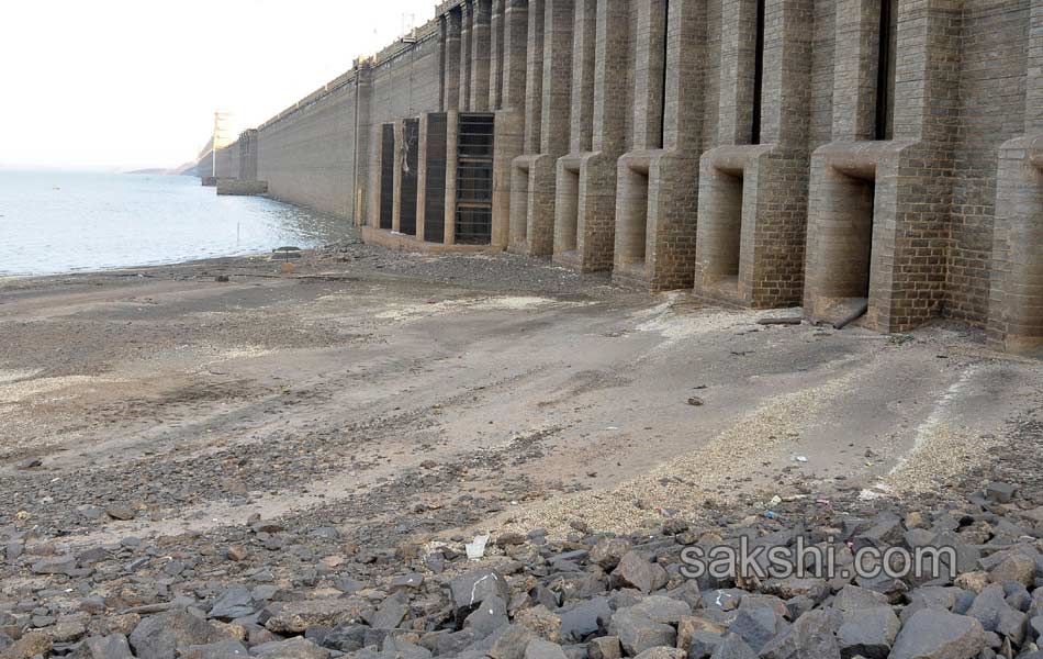 tungabhadra dam photos11