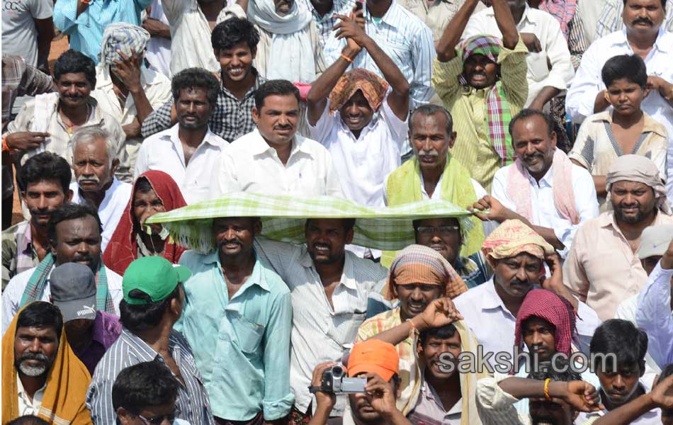 YS jagan tour - Sakshi4