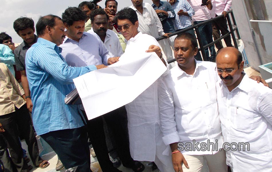 YS jagan tour - Sakshi8