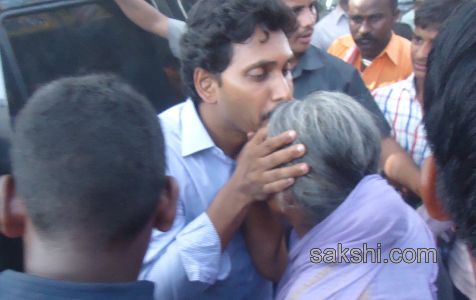 YS jagan tour - Sakshi11