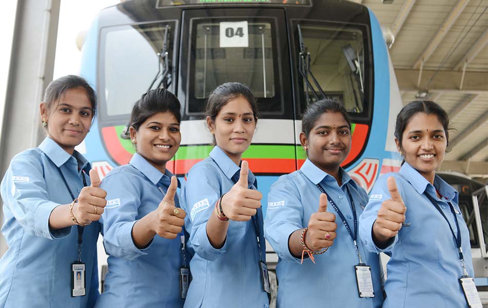 metro rail trial run kukatpally miyapur route - Sakshi2