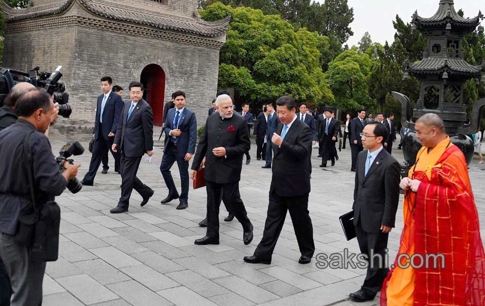 Indian Prime Minister Narendra Modi begins key China visit12