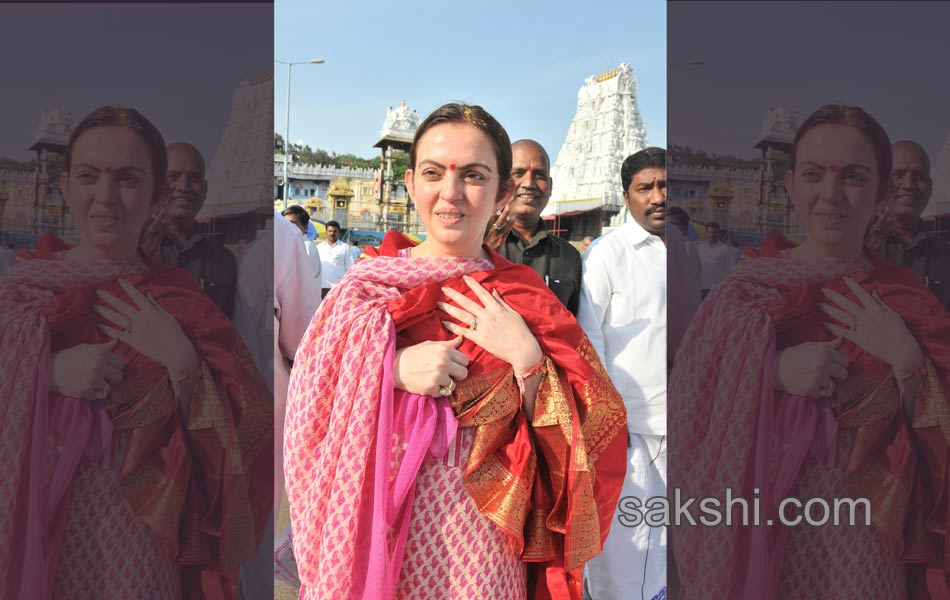 nita ambani visits tirumala2