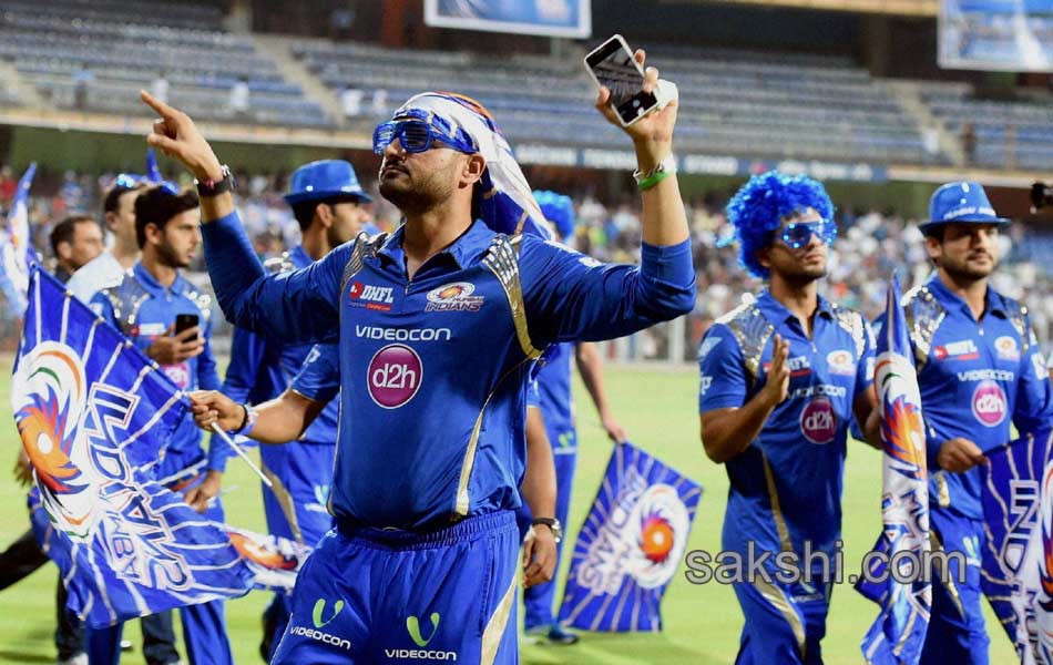 mumbai indians team celebrations1