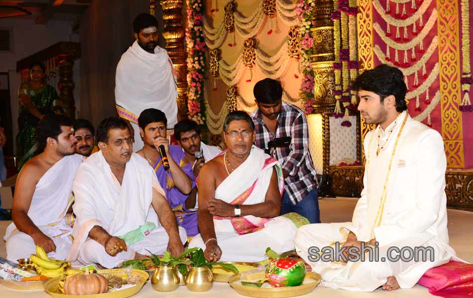 allri naresh tieup with viroopa4