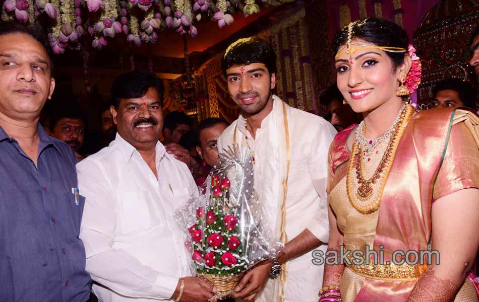 allri naresh tieup with viroopa15