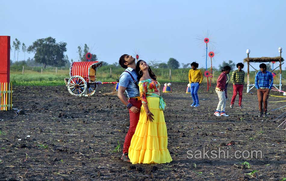 Krishnamma Kalipindi Iddarini movie stills - Sakshi3