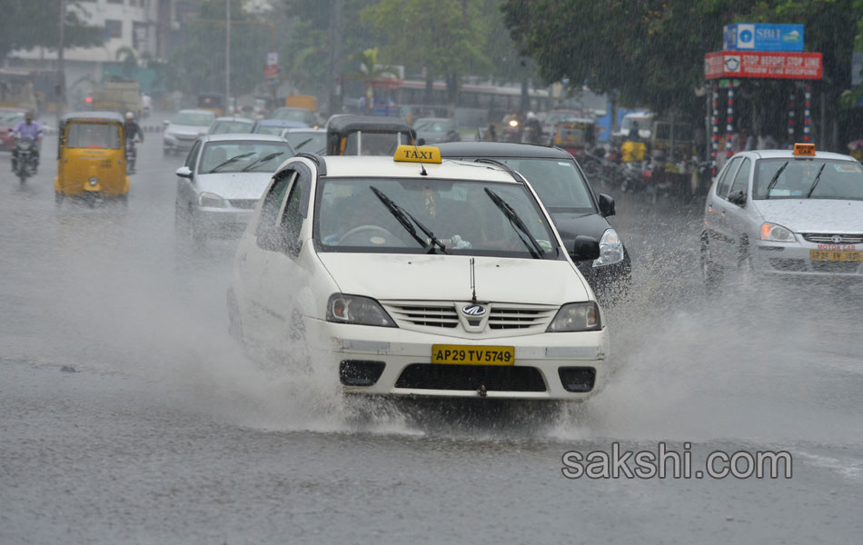 in hyderabad heavy rain - Sakshi2