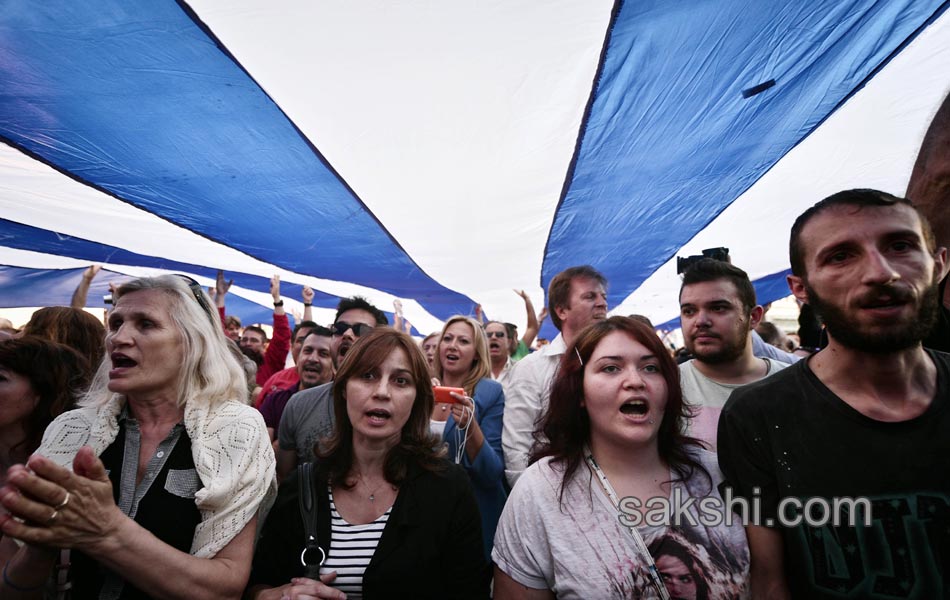 protest for bailout agreement5