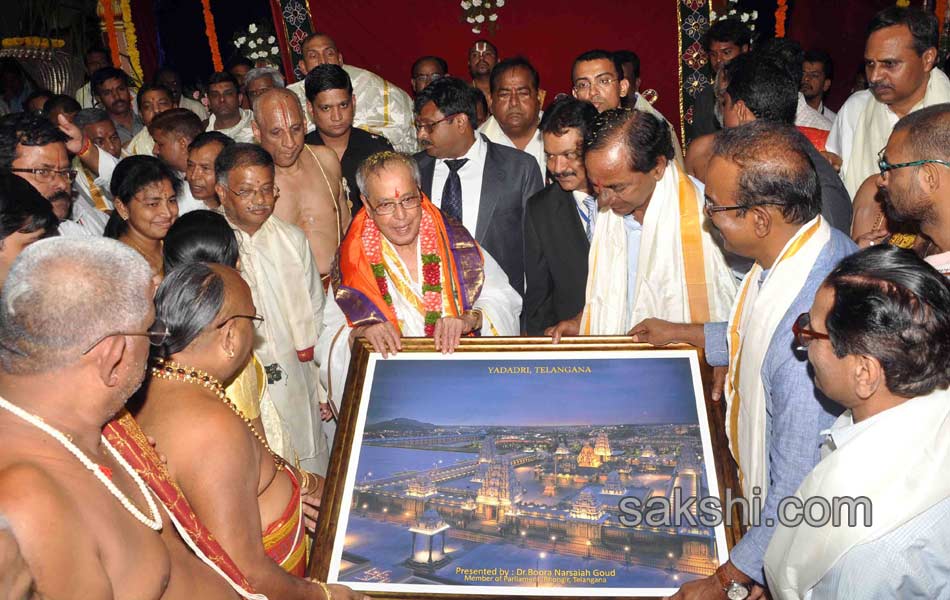 President pranab mukherjee to visit Yadagiri gutta - Sakshi13