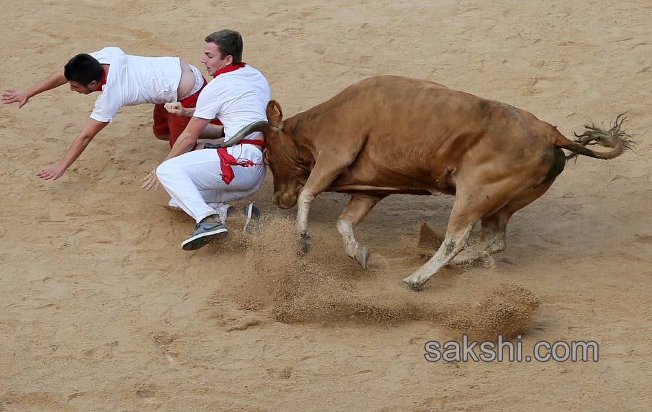 SPAIN FESTIVAL TOURISM SAN FERMIN - Sakshi15