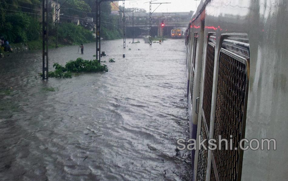 heavy rains in mumbai2