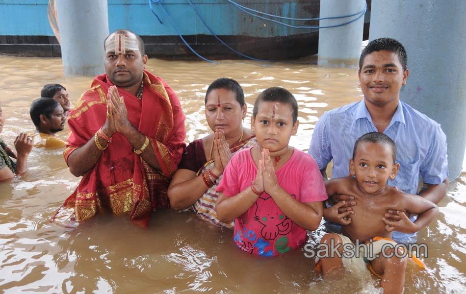 holy pushkaralu comes to ninth day of6