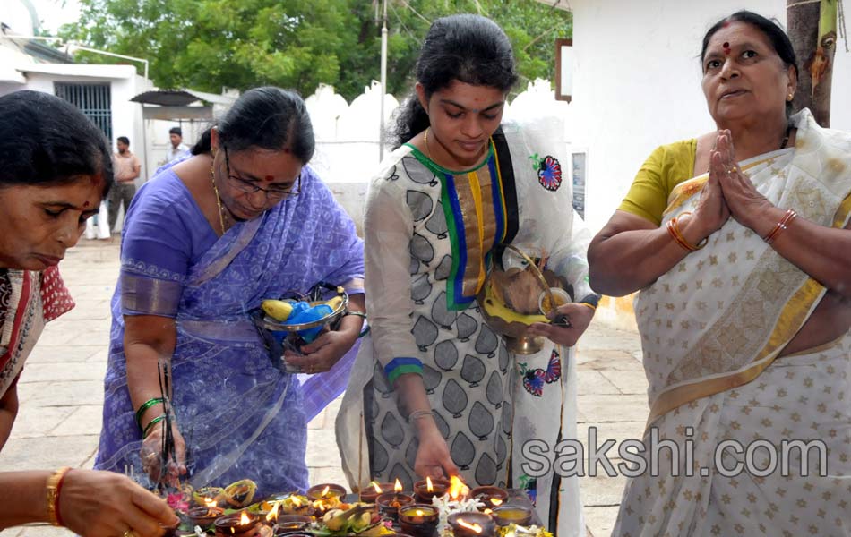 guru pournami celebrations in temples17