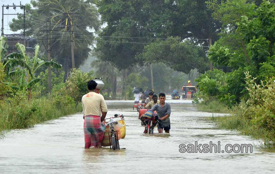 Heavy rains in Imphal1