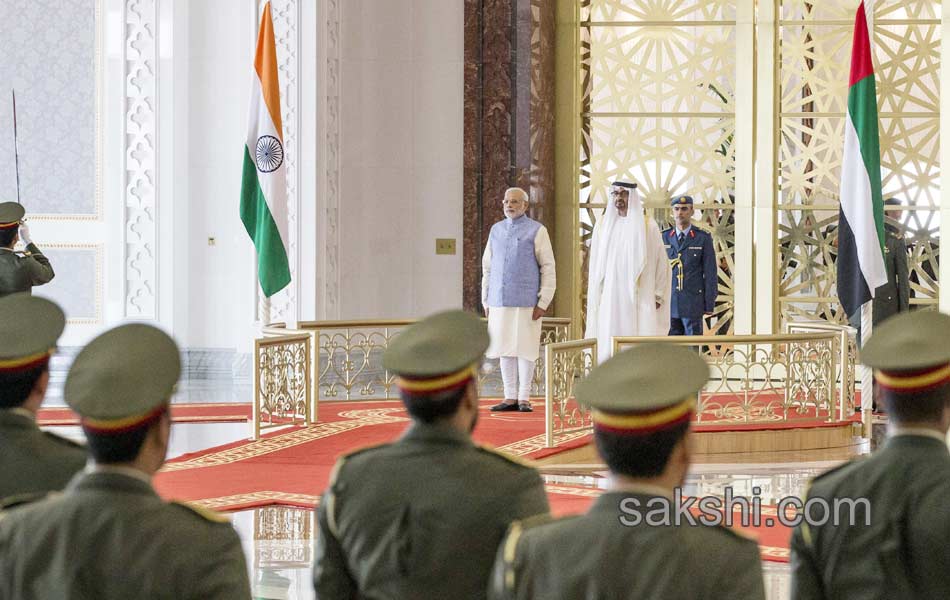 narendra modi dubai tour - Sakshi16