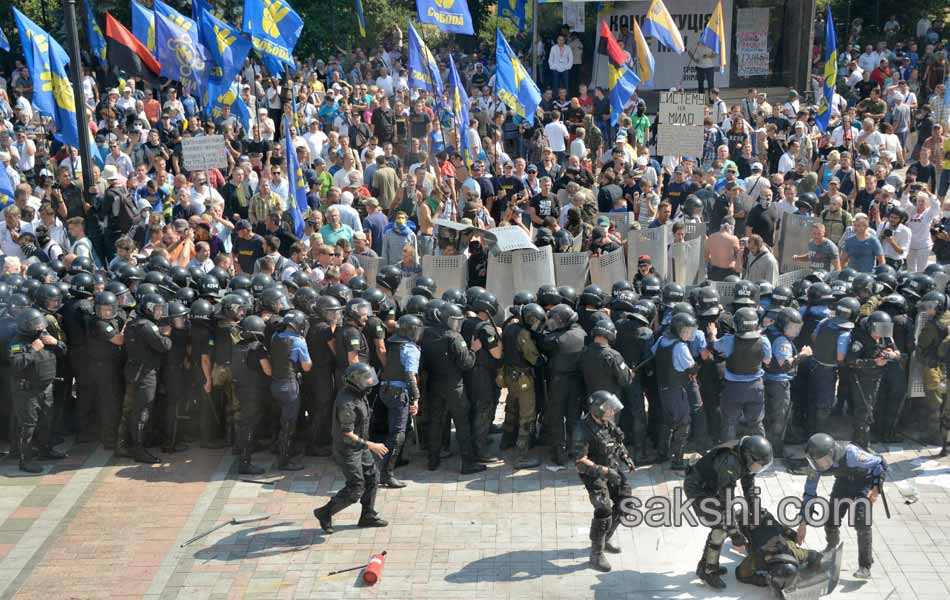 UKRAINE parliament2