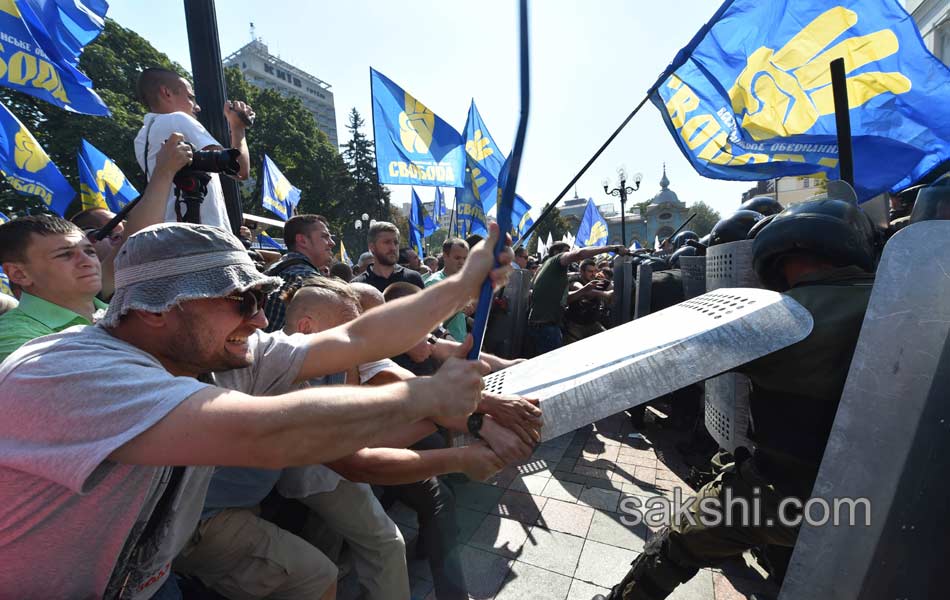 UKRAINE parliament18