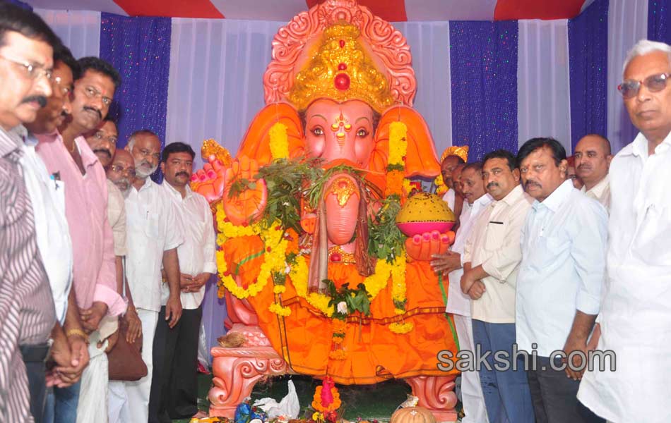 Ganesh Chaturthi celebrations in khammam district5