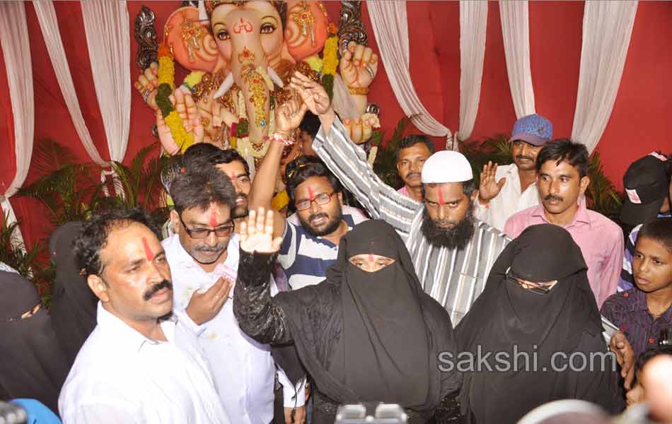 Ganesh Chaturthi celebrations in nalgonda district - Sakshi1