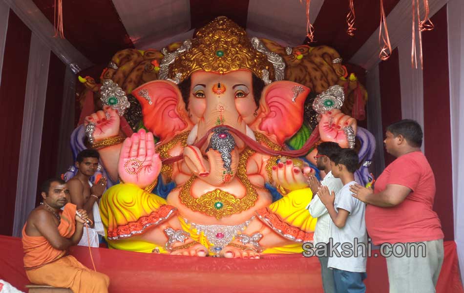 Ganesh Chaturthi celebrations in adilabad district - Sakshi1