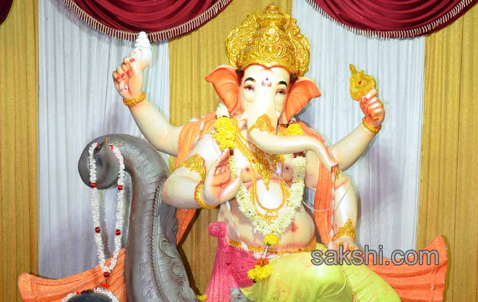 ganesh chaturthi celebrations in Nizamabad district on second day6