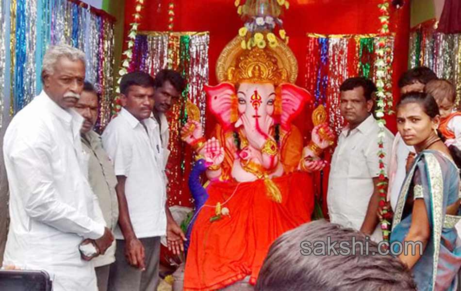 ganesh chaturthi celebrations in nalgonda district on second day - Sakshi3