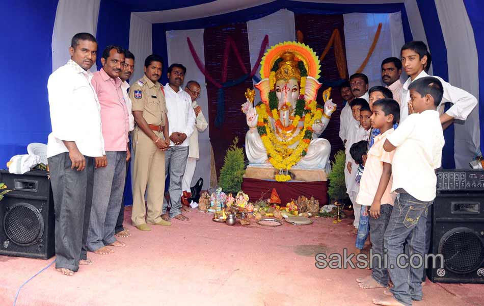 ganesh chaturthi celebrations in Mahbubnagar district onThird day - Sakshi7