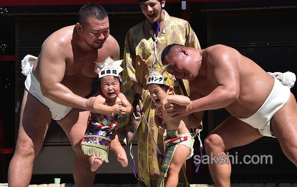 These Sumo Wrestlers Make Babies Cry It Out For Good Health2