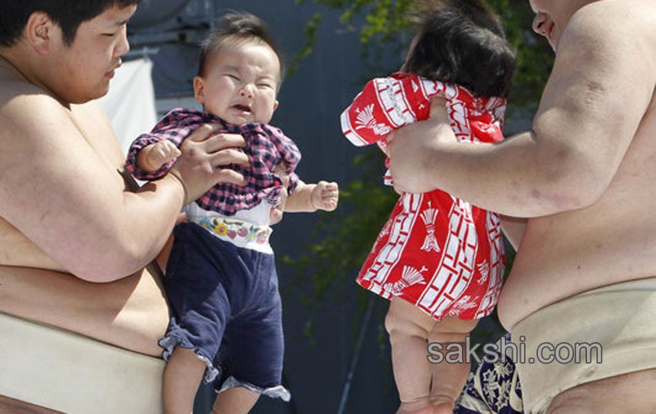 These Sumo Wrestlers Make Babies Cry It Out For Good Health12