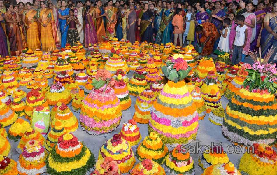 Bathukamma Celebrations in hyderabad - Sakshi8