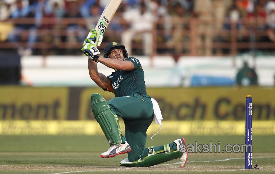 Morkels twin strikes give South Africa edge7