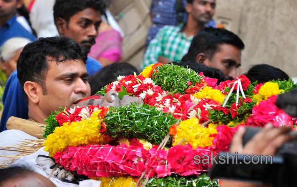 comedian kondavalasa funeral to held today1