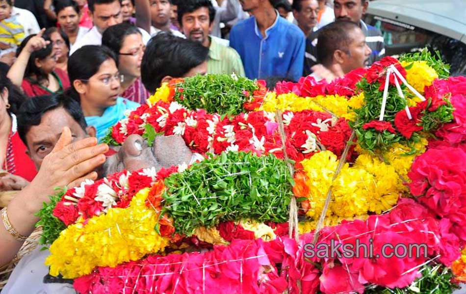 comedian kondavalasa funeral to held today3