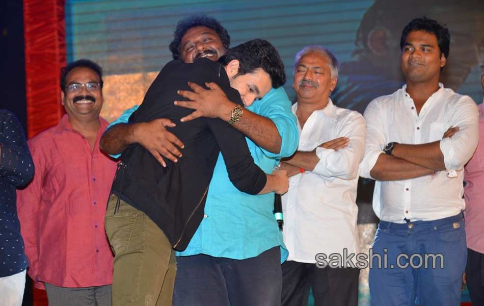 Akhil celebrates platinum disc11