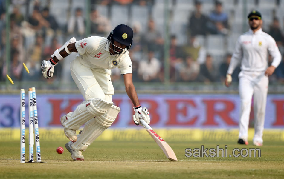 Test cricket match between India and South Africa13