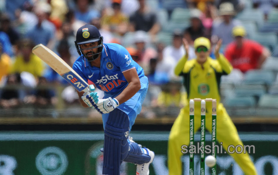 Australia beat India by five wickets in first ODI at Perth23