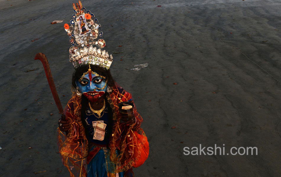 Holy dip in Gangasagar4