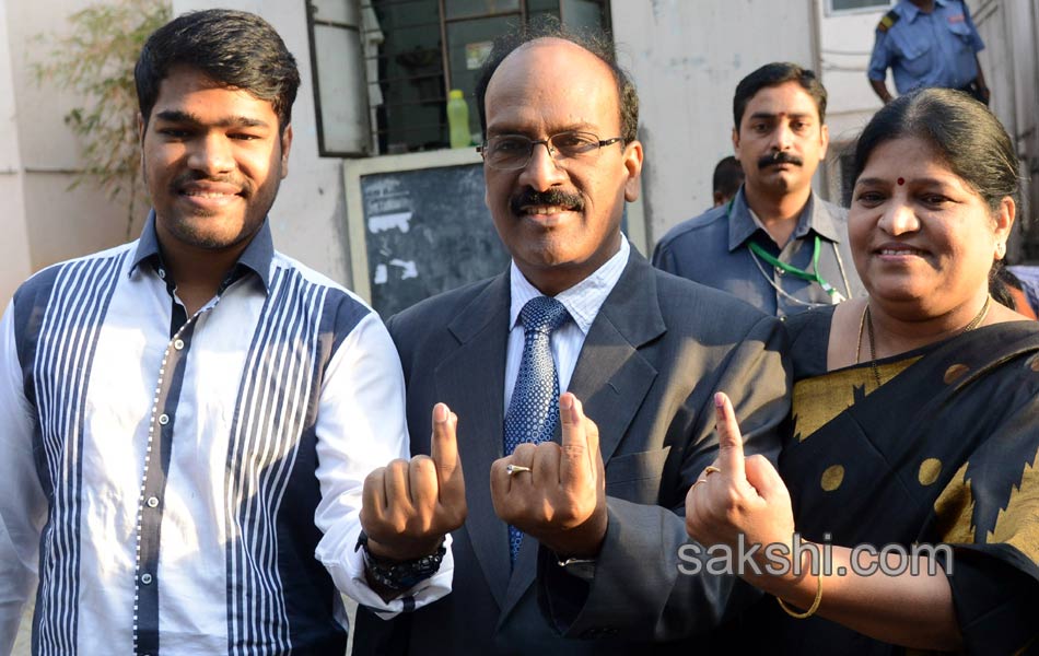 celebrities costed vote ghmc elections15