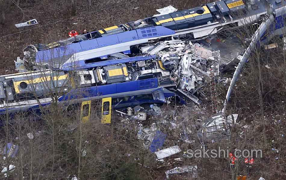 Germany Train Crash4