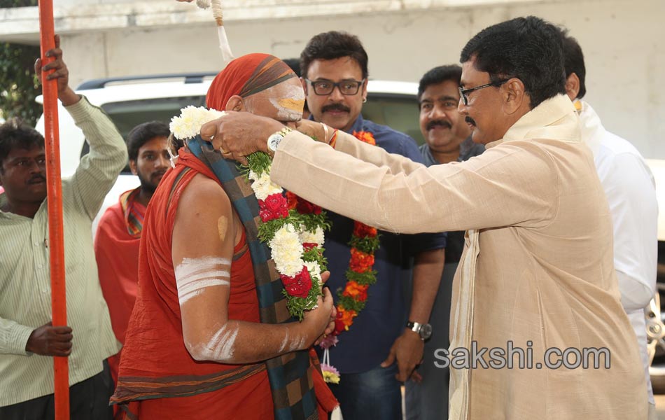 tollywood celebreties at filmnagar temple - Sakshi21