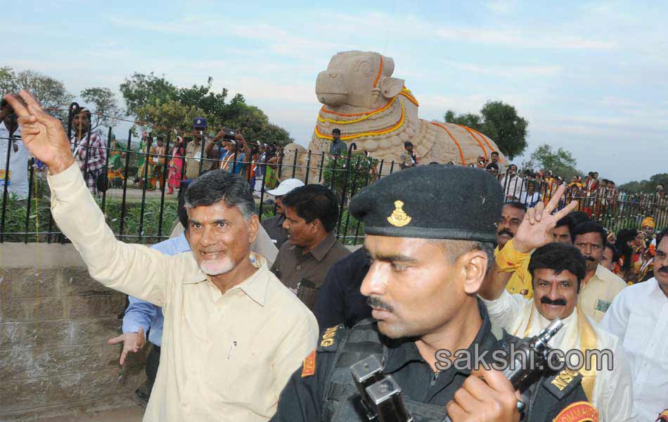 Lepakshi fete off to a colourful start1