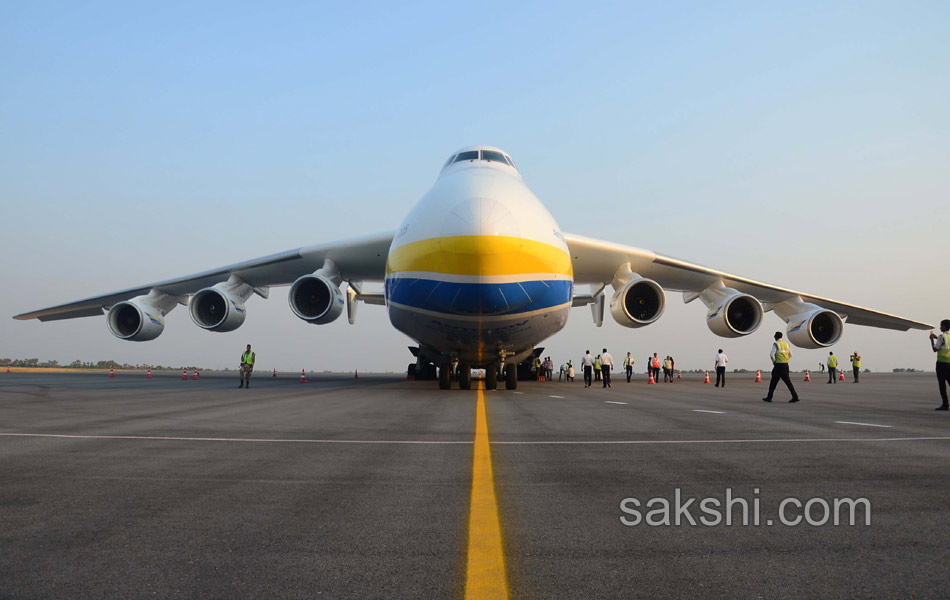 worlds largest cargo aircraft14