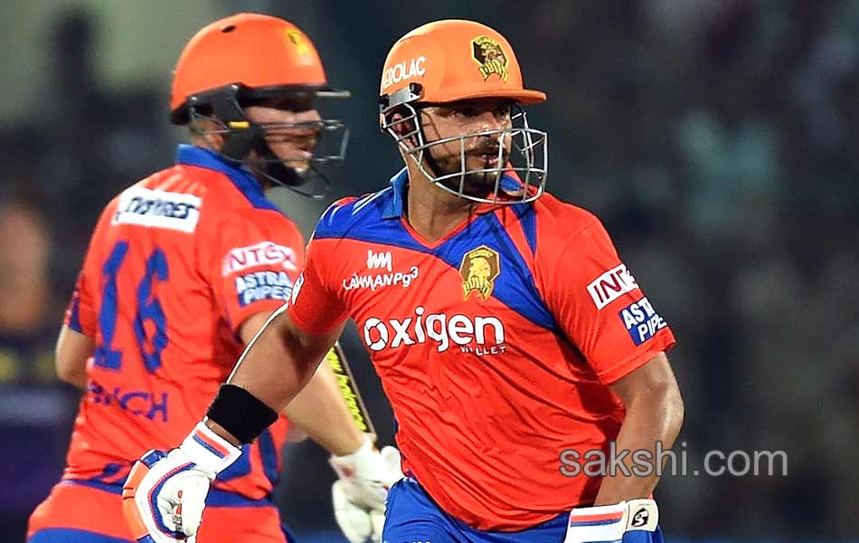 Gujarat Lions win  on Kolkata Knight Riders - Sakshi1